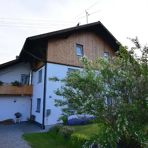 In Bavaria With Garden Apartment Lechbruck